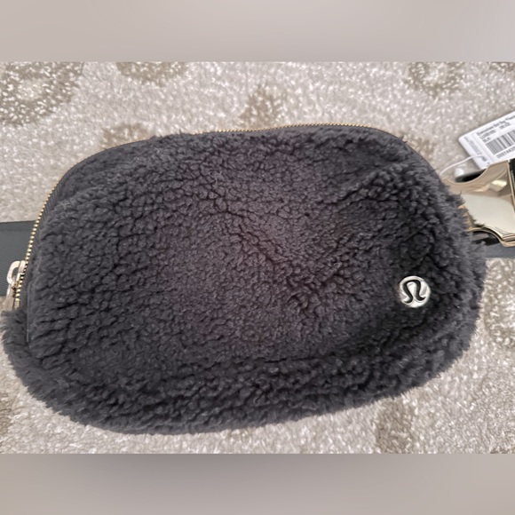 lululemon athletica Handbags - NWT Lululemon Sherpa Belt Bag Black OS
